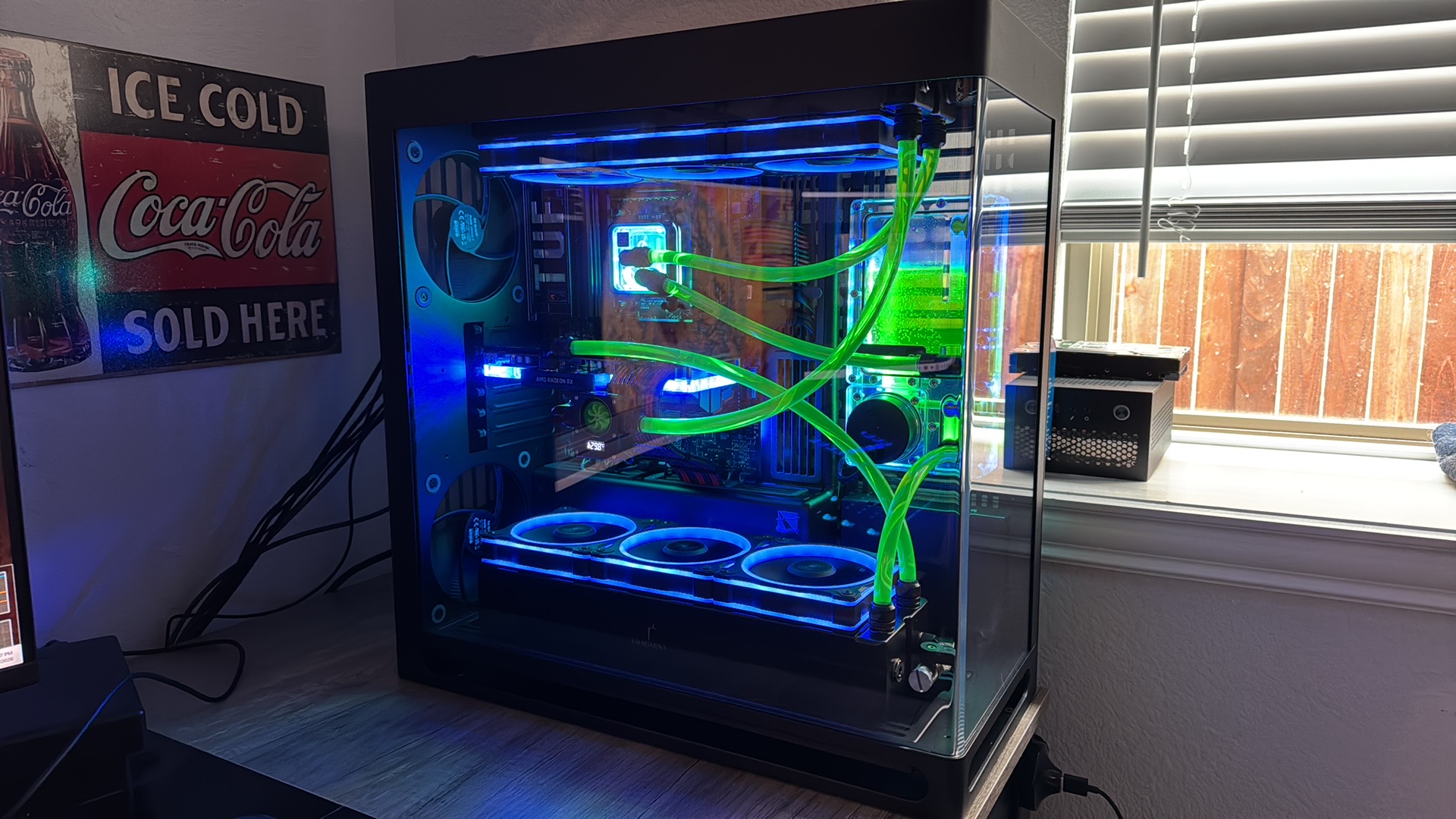 Alphacool Core Distro Plate 240 Right with VPP Pump